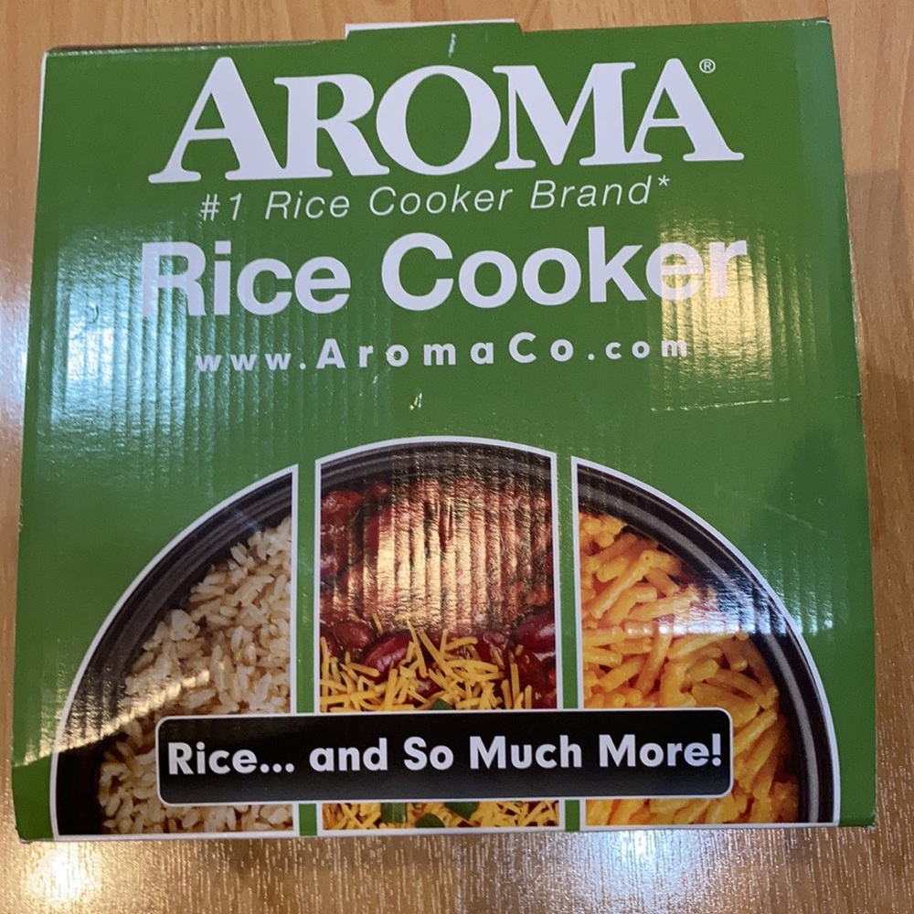 Aroma Rice Cooker - Picture 2 of 5